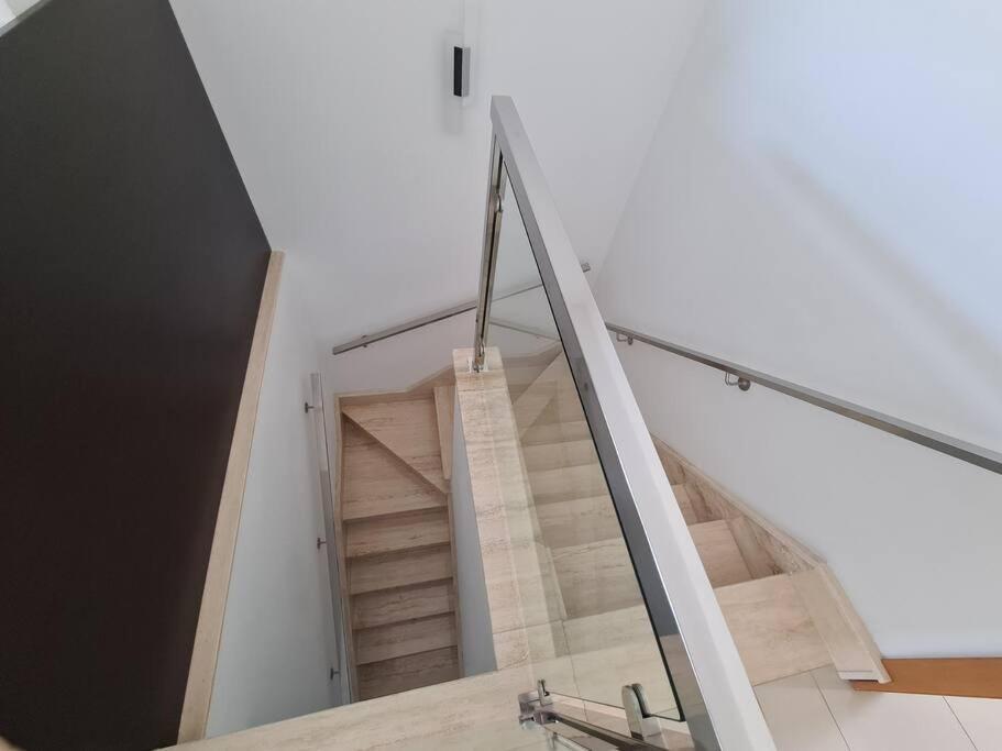 2 Bedroom Seafront Duplex Penthouse In The Heart Of Spinola Bay San Ġiljan Exterior foto