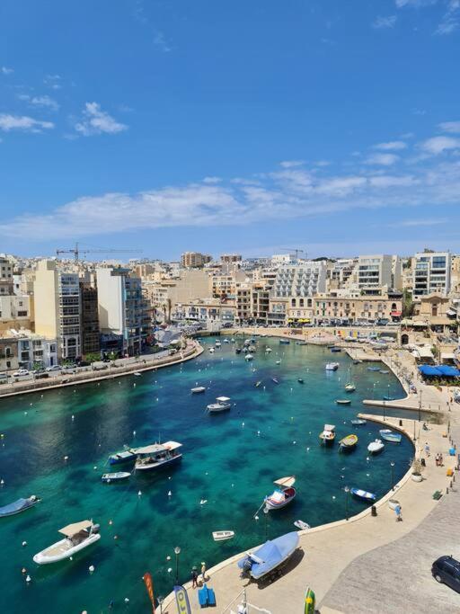 2 Bedroom Seafront Duplex Penthouse In The Heart Of Spinola Bay San Ġiljan Exterior foto